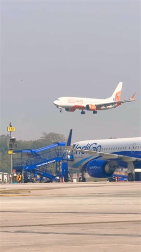 Air-India Express Landing | Boeing-737 | #trending #viralshorts #viral #aviation #indigo #airindia