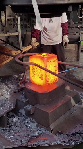 Red-Hot Steel Forging: A Satisfying Process to Watch