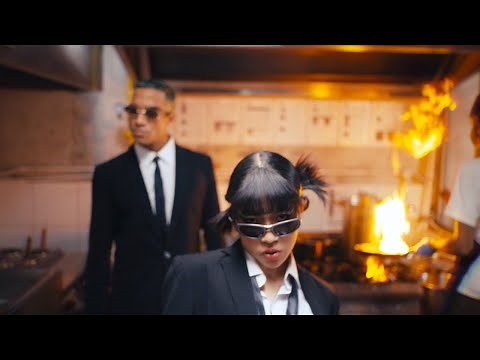 RAMENGVRL - MING LING ft YUNG RAJA Official Music Video