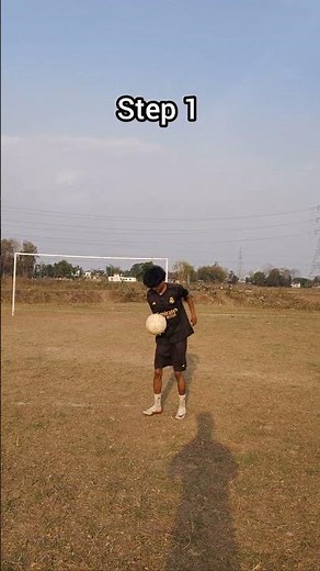 Football skills for beginners🔥 #shots #footballskills #beginners #viral @abeshsports