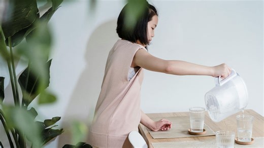 Carafe, filtre à robinet, charbon... Ce qui fonctionne vraiment pour purifier l'eau du robinet