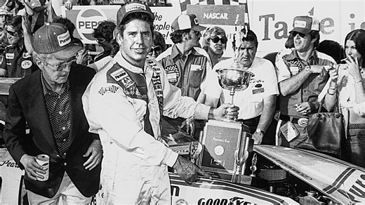 A look back at the bang-up finish of the 1976 Daytona 500