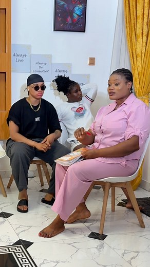 36K views · 991 reactions | Oge cynthia page you are so good. My people go watch and laugh . Make una use tag finish me on her post. Picking 5 people for urgent  Iyamazi nah | Chinelo Rita | Facebook