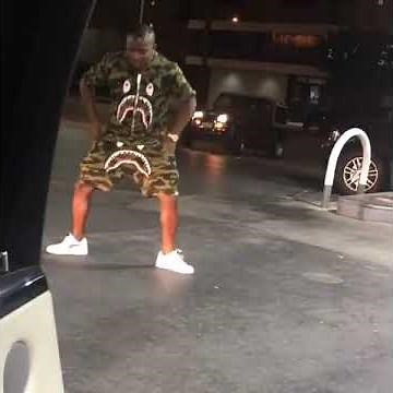 O.T. Genasis doing C-Walk