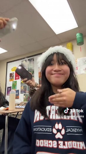 Shows the holly jolly spirit 🤣😂🤣😂🤣😂✌️✌️✌️✌️✌️✌️✌️ @⋆˚࿔ kali 🎐 thank you for the clip 🤤✌️ #tuff #fyp #tryphobia Doxxing about myself at this point #epms