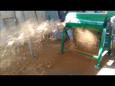 MAQUINA PARA LA OBTENCION DE FIBRA DE COCO