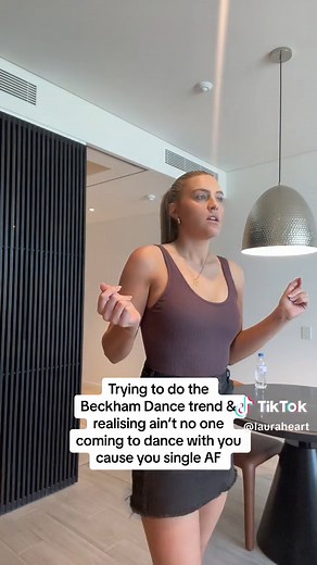 Beckham solo dance trend #fml #bechkam #victoriaanddavidbeckham #beckhamdance #dancetrend #beckhamdancechallenge