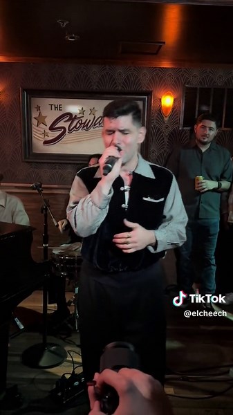 Aaron Frazer Live at The Stowaway DTLA: Soulful Performance