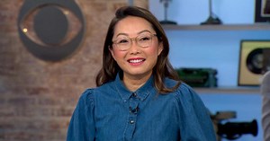 Director Lulu Wang on exploring collectivism vs. individualism in "The Farewell"