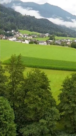 4K Drone Footage of Switzerland – Mountains, Lakes & Relaxing Nature Sounds