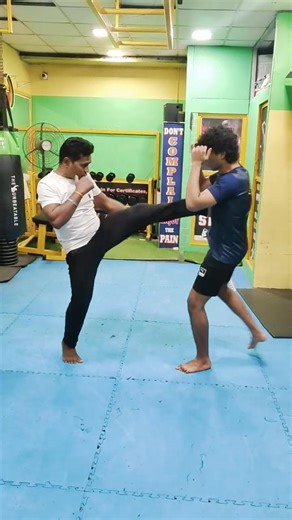 Front Kick & Back Kick Counter Attack Technique 🥋 Kickboxing Training #kickboxing #fightingsport