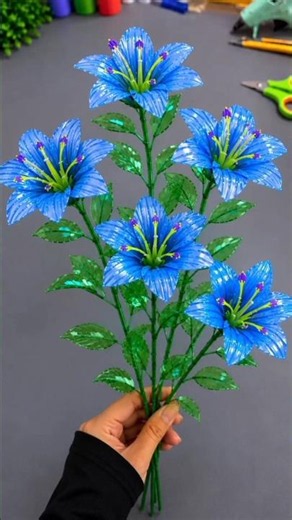 DIY Bunga Lily Biru dari Sedotan Plastik 🌸💙 | Easy Plastic Straw Flower #shorts