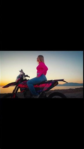 Eindelijk kan ik jullie mijn super moto laten zien!🥹