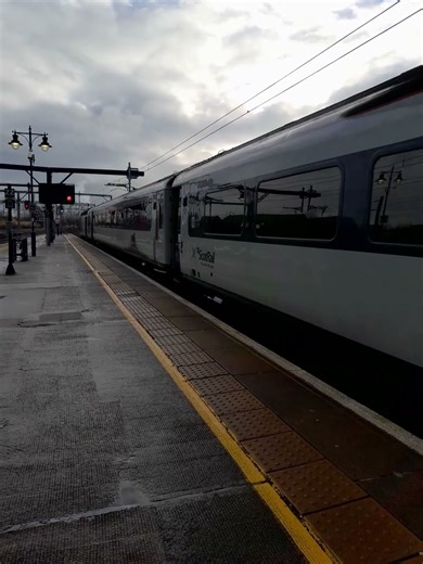 Scotrail HST Class 43148 departing Stirling leading 1T26 Aberdeen - Glasgow Queen Street.