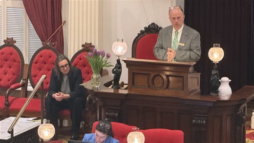 Vt. lawmakers advance plan moving education reforms forward