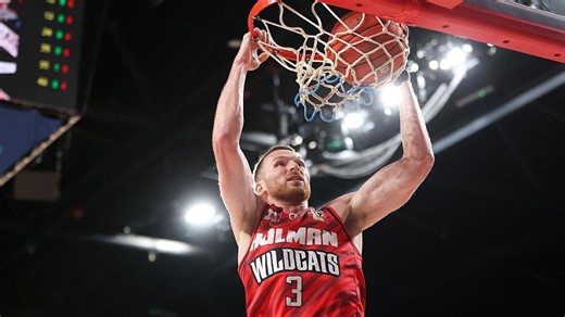 SEM Phoenix walk over Breakers by 31 points