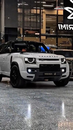 Defender V8 Hits Pure Different 😱 #landrover #defender #shorts