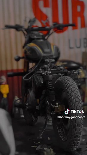 Passionate Bikers' Love for Royal Enfield 350 Sigma Bike