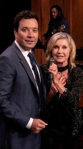 Jimmy Fallon & Olivia Newton-John sing "You're The One That I Want" #jimmyfallon #olivianewltonjohn