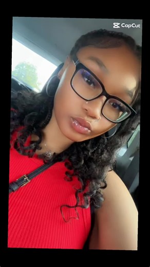 Pretty Girls: Embracing Natural Beauty