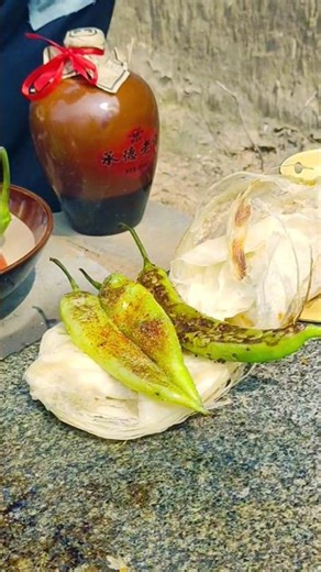 Chinese burger Stone-grilled peppers