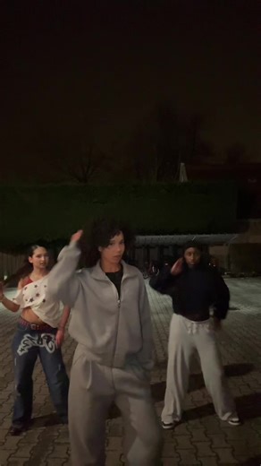 Beyoncé-Inspired Dance Routine Without a Pole