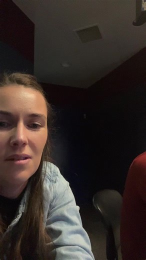 crusty-ass lips 👄