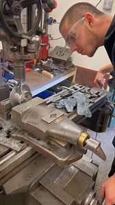 Machining the lower shock retaining plate for the Sd.Kfz.261 5.Serie project. A number more of these are required to settle the total needed for the suspension assembly. 8 shock absorbers in total. More about the armoured body to follow. Have a good evening #restoration #ww2 #armour #tank #worldwar2 #militaryhistory #wealdfoundation #warthunder #worldoftanks #military #secondworldwar #worldwar #panzer #worldwartwo #amouredcar | The Weald Foundation