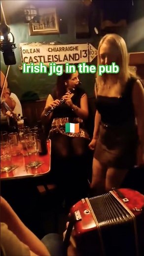 Viral Irish Step Dancing Girl Lights Up Cozy Pub | Stunning Traditional Dance Performance
