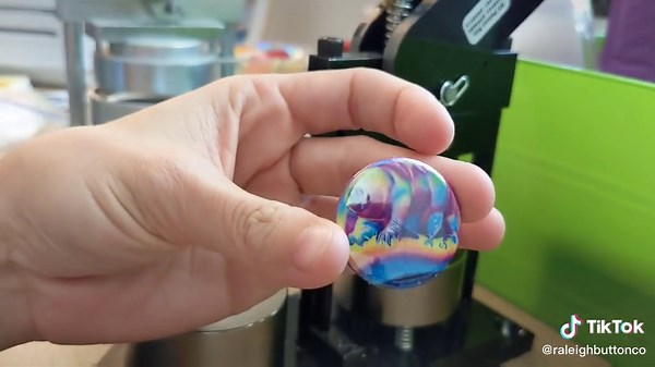 Raleighbuttonco on TikTok