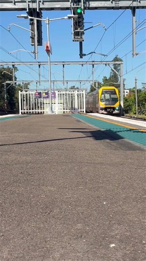 Millennium M set M22 and M21 passing Summer Hill station