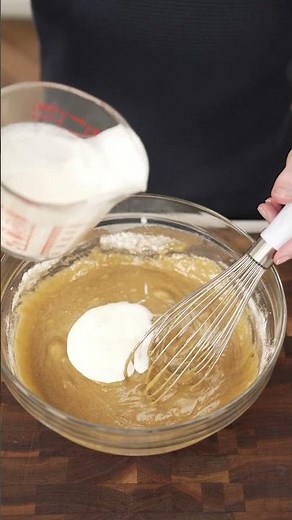 Cannoli Meets Cake in This Irresistible Dessert