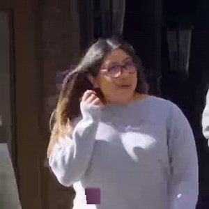 1M views · 10K reactions | Farting in Texas vs. Farting in New York City | HumorBagel | Facebook