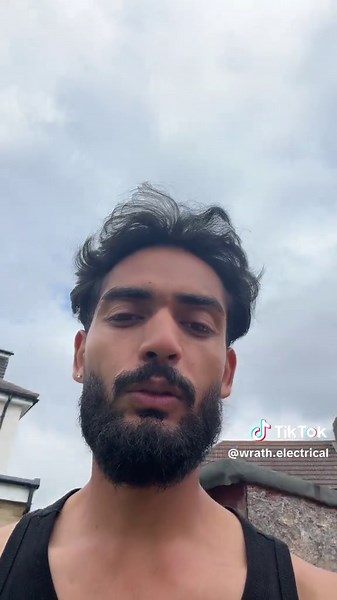 Replying to @Steve Jones #electrician #expensive #ripoff #electrical #sparkylife #electriciansoftiktok #asmrvideos #tradesmen #diy