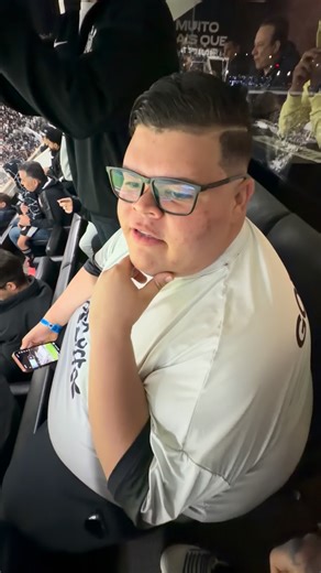 Pedro Henrique 👻 on Instagram: "Roubaram a camisa do XJ 🤬"