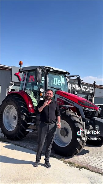 🚜 Massey Ferguson 5S 135 Exclusive Sıfır traktöre milyonlar vermek istemeyenler için kaçırılmayacak bir fırsat! ✅ 2022 Model ✅ Sadece 100 Saat ✅ Exclusive Paket ✅ Sıfır ayarında kondisyon Düşük saatli, temiz ve uzun yıllar güvenle kullanabileceğiniz bir 5S 135 arıyorsanız, bu traktörü BKŞeneller’de yakından inceleyebilirsiniz. 💰 Fiyat bilgisi ve kredi seçenekleri için profilimizde yer alan iletişim bilgilerinden bizlere ulaşabilirsiniz. 📍 BKŞeneller – Güvenilir ikinci el traktörün adresi. #ma