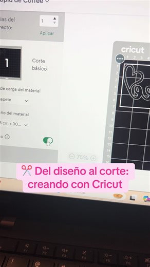 Así es como comienza la magia en Yabe Creations. Desde el diseño en la computadora hasta el corte perfecto en vinil con Cricut. Cada detalle cuenta para crear productos personalizados únicos. 💕 Las manualidades también pueden convertirse en un hermoso emprendimiento. #Cricut #CricutMaker #CricutProjects #VinilAdhesivo #ManualidadesCreativas