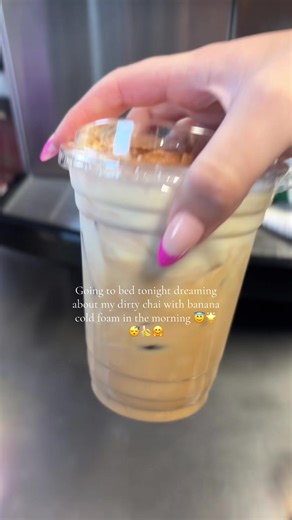 Come try our new dirty banana! ull be as excited as we are to have a second one😉😉😉😉 #drinx #latte #coldfoam #banana #dirtychai