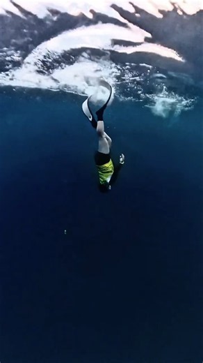 Celine at 13meters #freediving #socialmusicthinker
