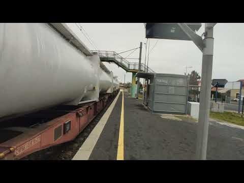 Hexafret en gare de Gerzat bb 26000 + porte conteneur + klaxon.