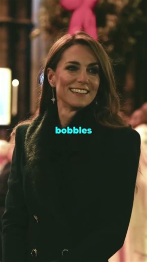 Kate Middleton’s Elegant Christmas Tree Moment Goes Viral 🎄✨ #katemiddleton #royalchristmas #shorts