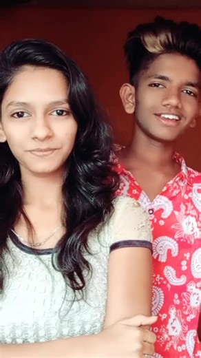 lyrics maranthuruchuu..😂😝 bloop 😌@exmaple_of_idiot boredom video #go___to____trend #example_of_idito #tik_tok_india #charming_princesz