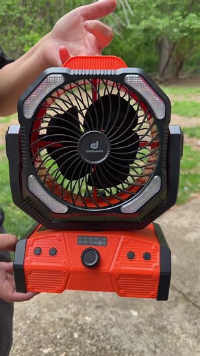 Ventilador Portátil con Control y Luces LED