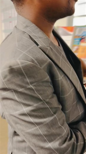 People must laugh, but also people must work! 😅