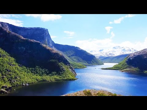 Superbe voyage aérien au-dessus des montagnes, nature et zen, relaxation, drone, musique relaxante