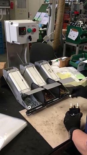 Pick to light example