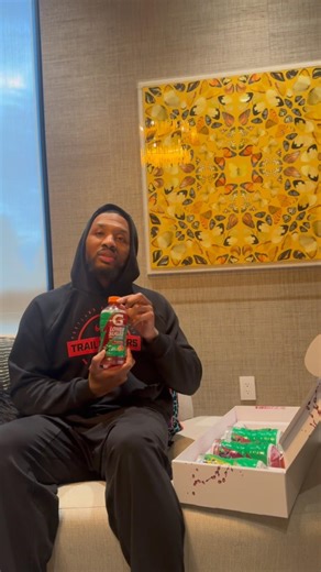 Working hard to get back next season. 🫡 to ‪@gatorade‬ for sending me the new Gatorade Lower Sugar ⚡️