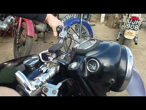 1953 BSA M33 500cc at Andy Tiernans #07696BSA