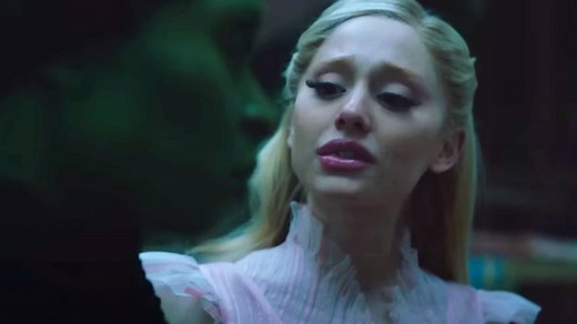 Wicked Movie Image Shows Detailed Look at Elphaba & Glinda's Iconic Costumes