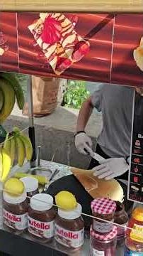 Fresh Nutella Crêpes in Paris (Eiffel Tower Street Food)